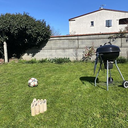 Appartement Tout Equipe 2 Chambres + Jardin Saix  Екстериор снимка