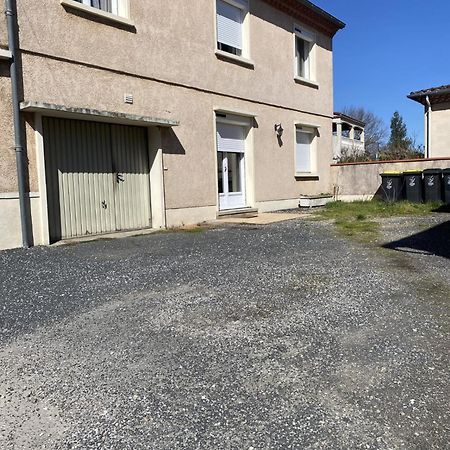 Appartement Tout Equipe 2 Chambres + Jardin Saix  Екстериор снимка