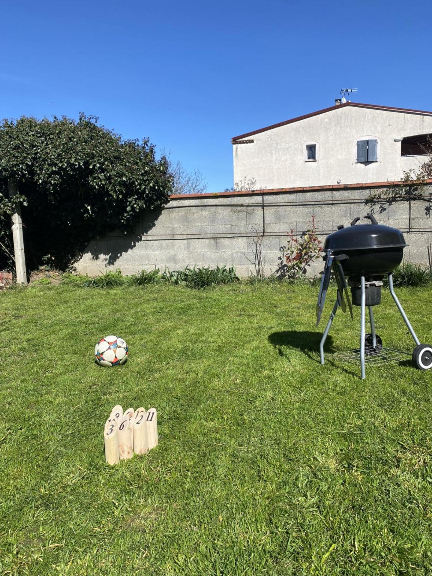 Appartement Tout Equipe 2 Chambres + Jardin Saix  Екстериор снимка